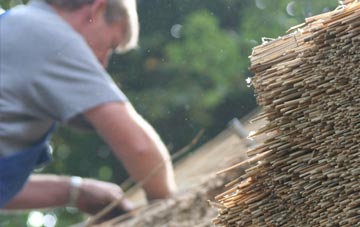 professional Fishleigh Castle thatchers